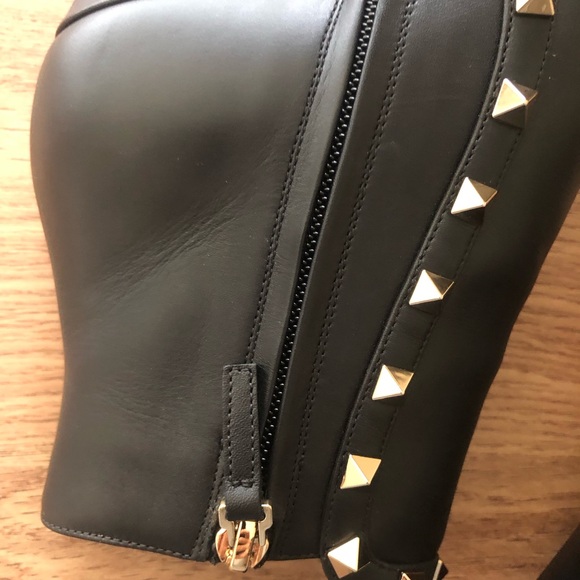 NIB $1245 Valentino Garavani Rockstud Pointy Toe Leather Bootie - 6US / 36EU! - Picture 7 of 15
